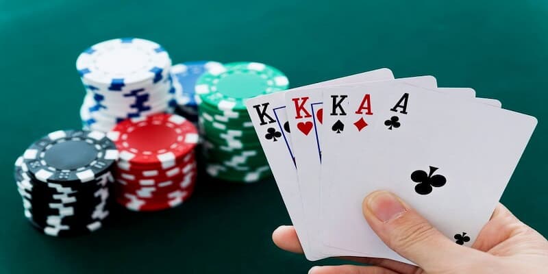Các cách chơi poker cho người mới mà các bạn nên biết